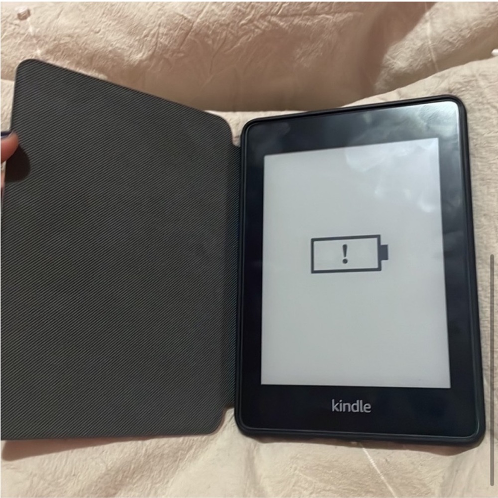 KINDLE PAPER-WHITE 2018 (STILL AVAILABLE) 8 GB